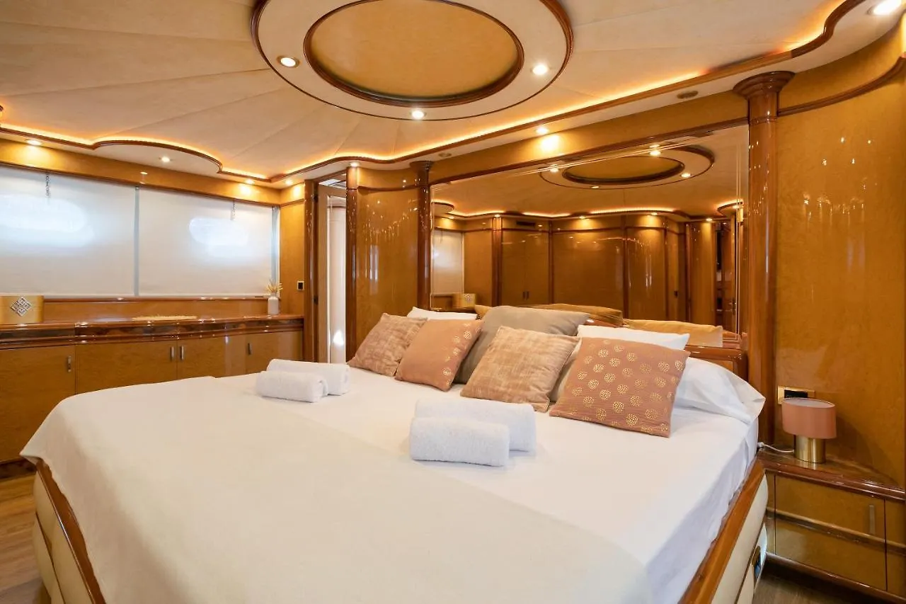 Yate Presidencial Hotel Sant Adrià de Besòs Spanyolország